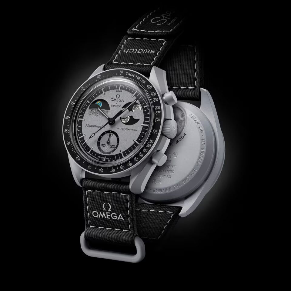 OMEGA Moonswatch Mission To Earthphase
